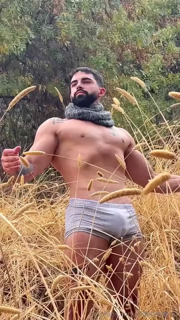 Previa de me la chuparon en el cerro adelant que le descargue un mar part 1 