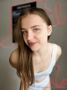 Free subscription today only cutie jenny_ro loves getting her little part 48