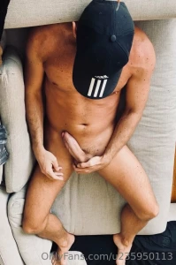 I felt so sexy after my daily workout that i just had to jerk off