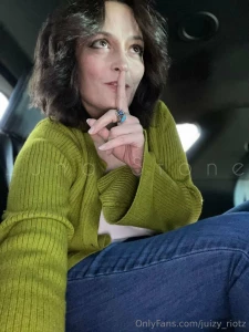 Sneaky super squirt car show i sneak in the backseat of my car bc i m part 1