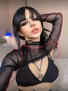 Subscribe horrory for free today only this girl horrory with a juicy part 843