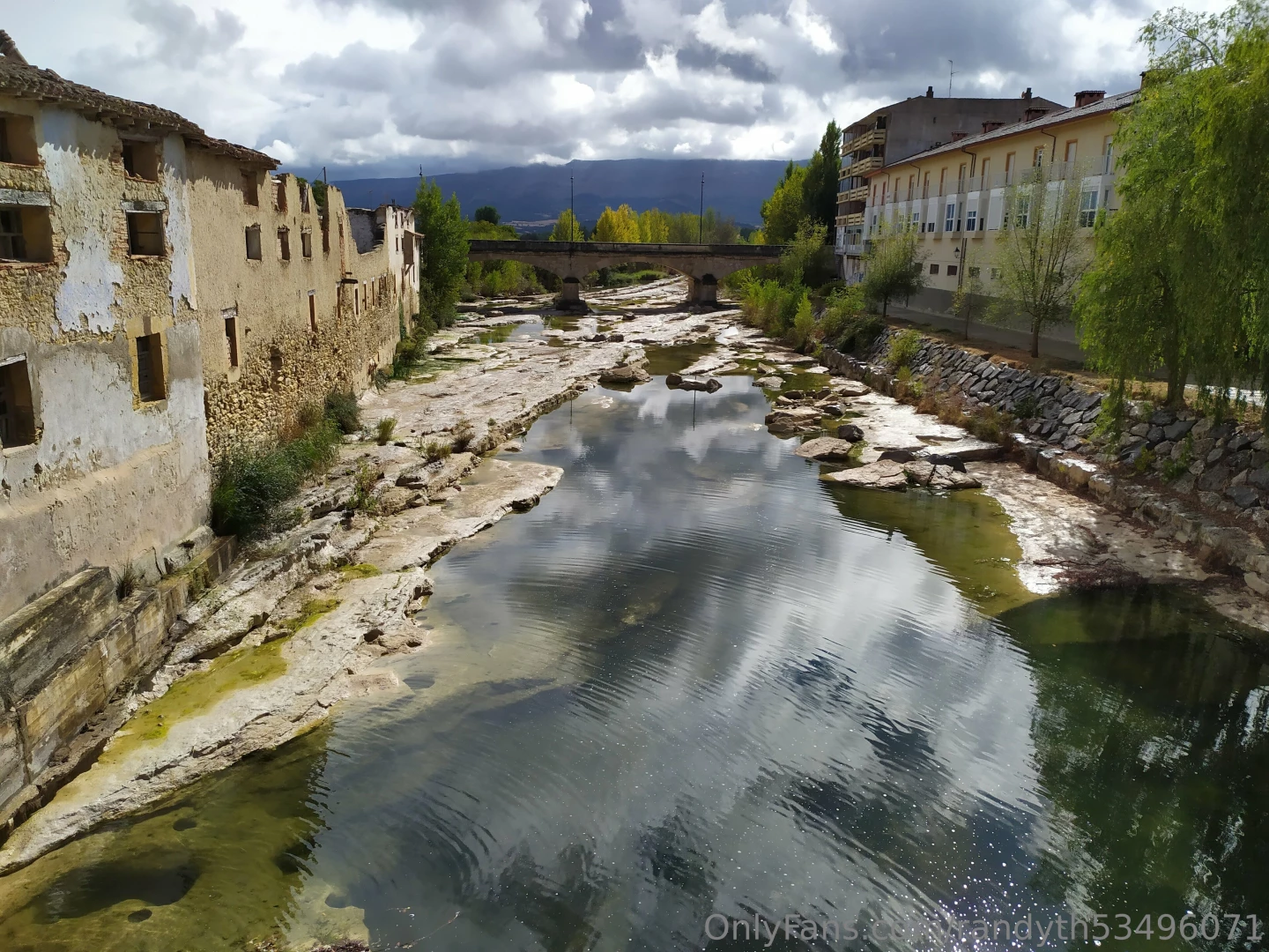 As i am on the road let s have a scenery pic 