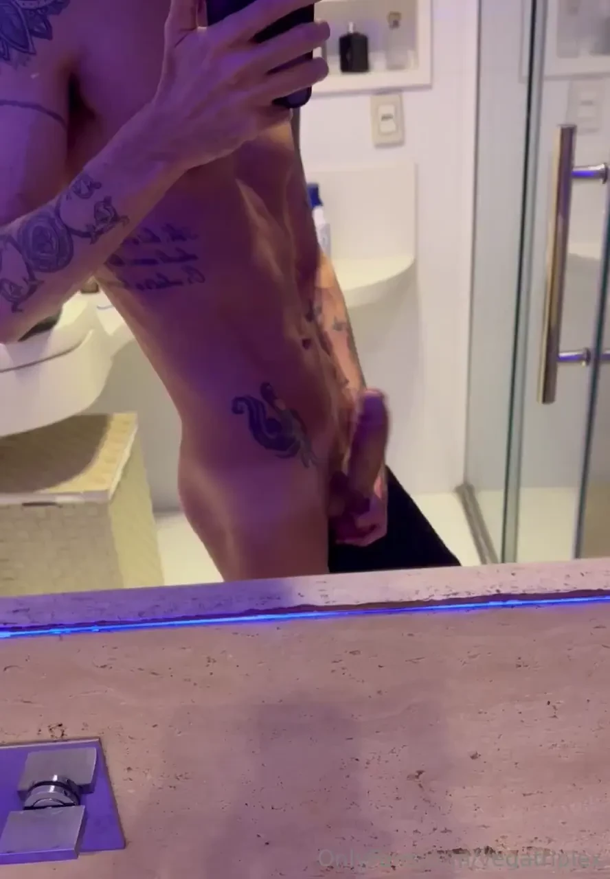 So fucking hot tonight 