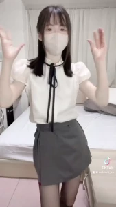 Tiktok my stockings got ripped because of dancing