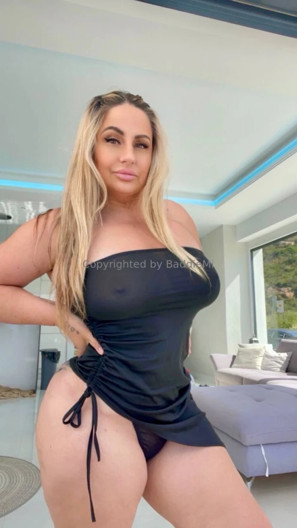 I can t stop playing with my pussy today wanna help 