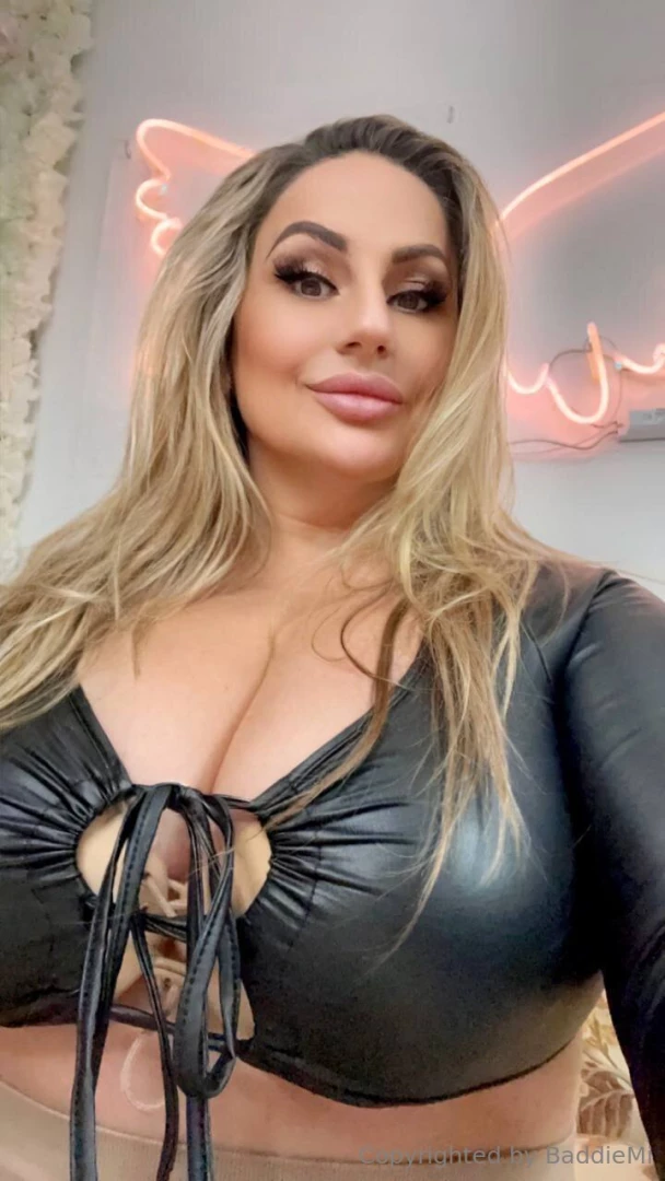 What if i masturbated and then sent my undies to you would you like 