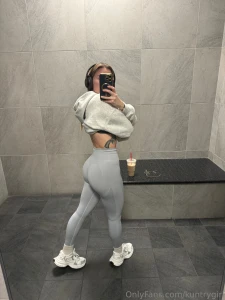 Looking for a pay pig message me if you want to be my designated