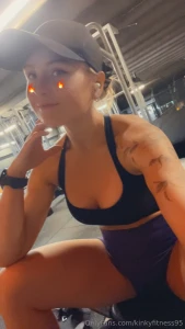 Trener med buttplugg i dag har 50 p vip om du vil se i m working out