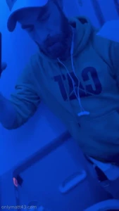 Masturbating at 30 000 ft