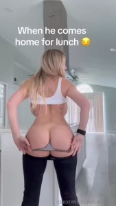 All i want is to be your favorite lunch spot