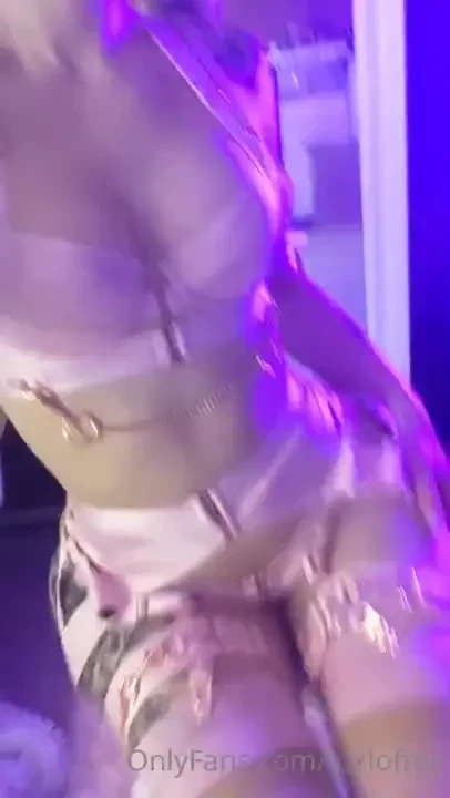 Btw my main of is on sale til the end of today so if you wanna see 