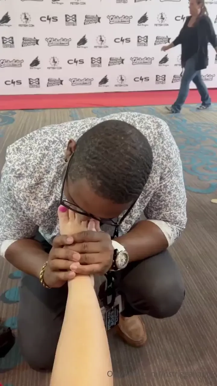 Toes sucks amp worshipped is always my fav part 1 