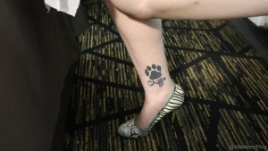 Nothing wrong with some sexy heels and tattoos