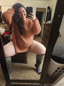 Some thicc thighs to warm you up on this snowy day part 1