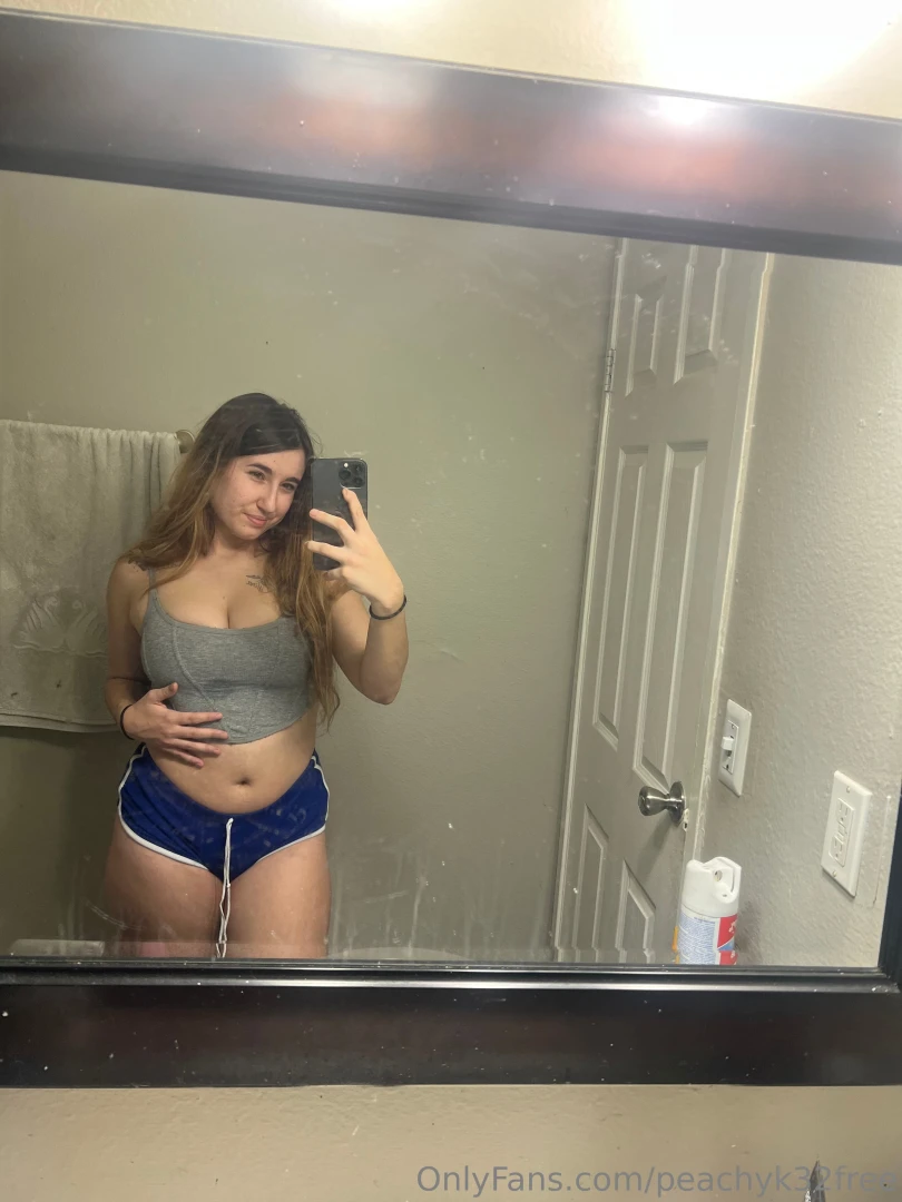 If you want to see under sub to my paid peachyk32 or messages on ig 