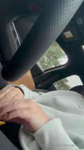 growinggirl1617 - A bit of spicy action in my car i simply can t help eating and part 1 