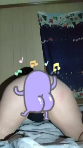 Watch me jiggle my ass for you
