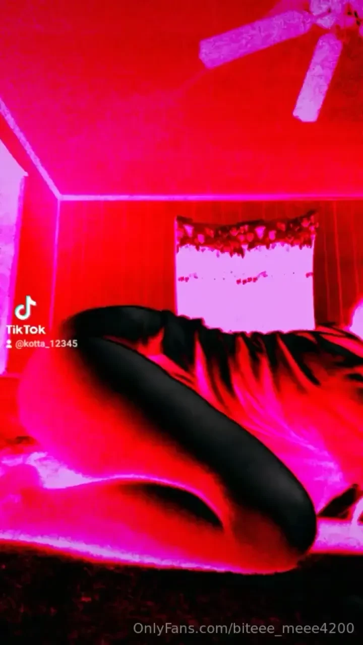 Cum hit it from the back i ll arch back like a good girl 