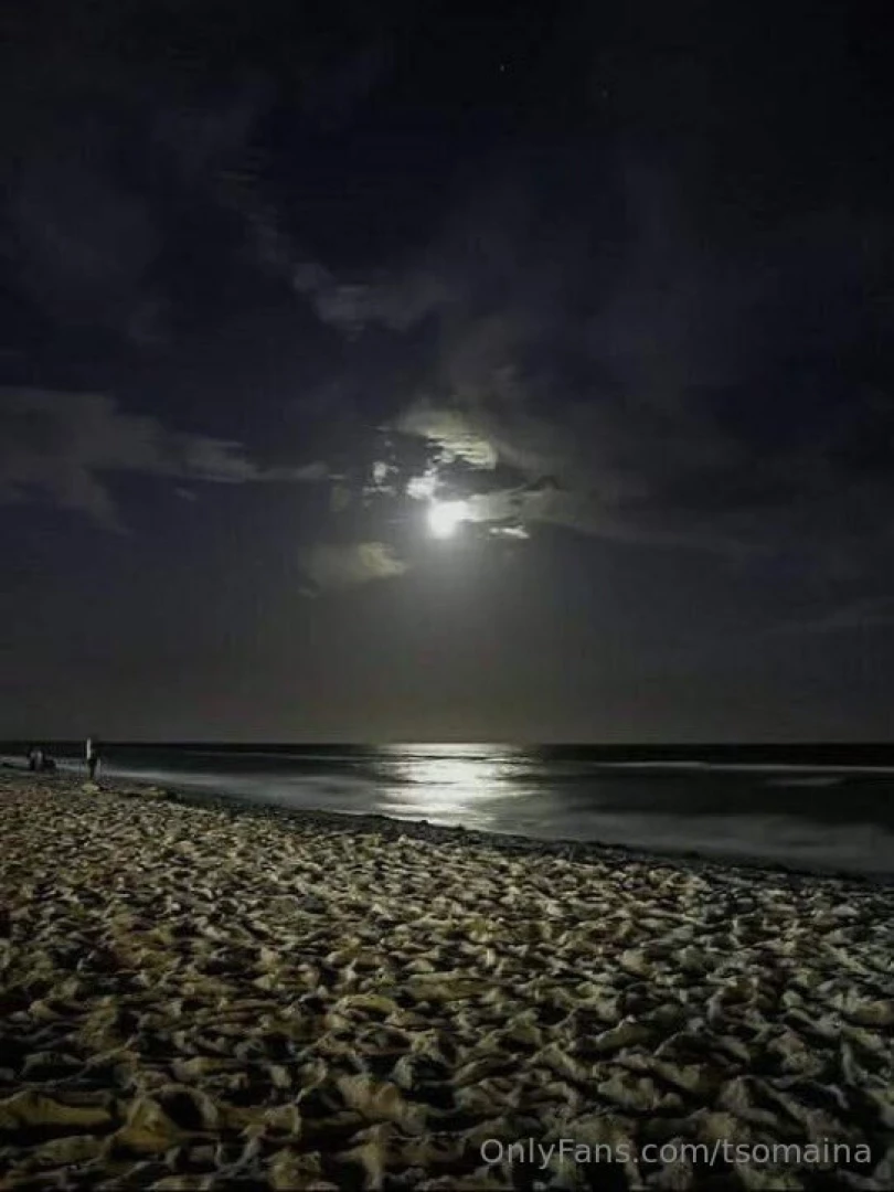 Do you ever just wanna sit here with someone and talk about life 