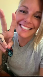 Guyssss i losin it over here my heart is exploding the last few days