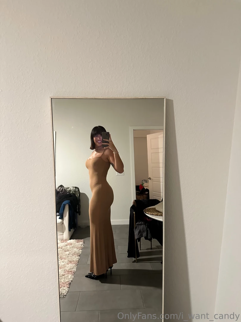 Felt sexy in this dress 