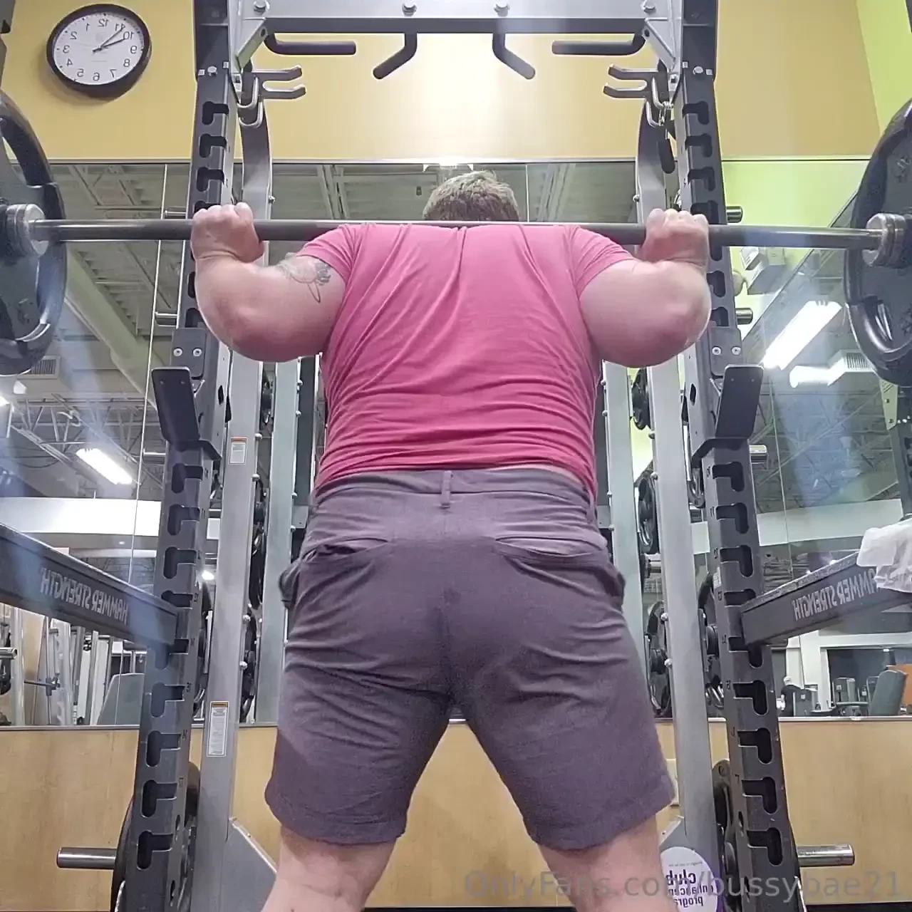 4x8x320lbs but in the bucket 