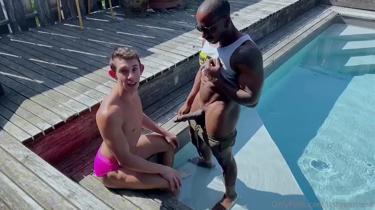 My first live tomorrow coming to you from the beach house come watch 