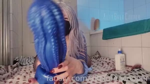 The texture of this toy totally wrecked me look at my hole