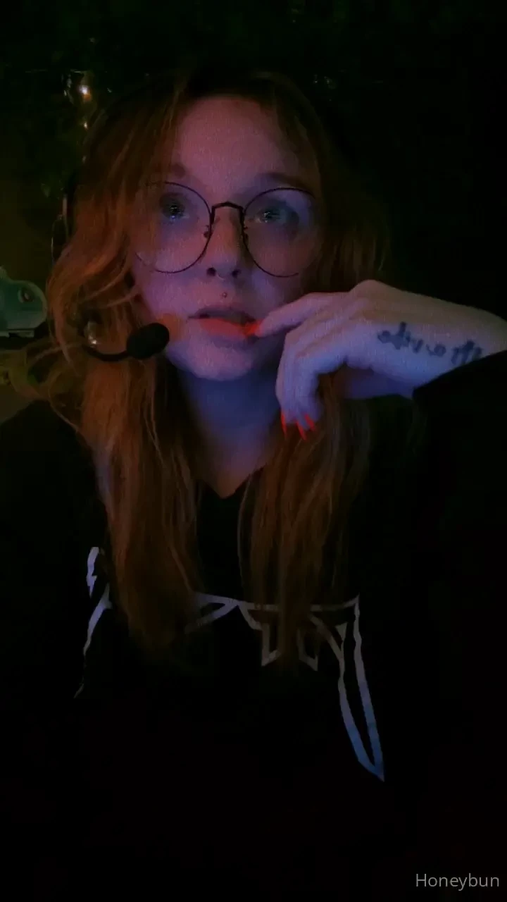 Littlebittyhoneybun part 1 