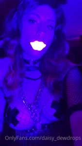 This bad girl sucks on a lolli in the back light tippers get the full