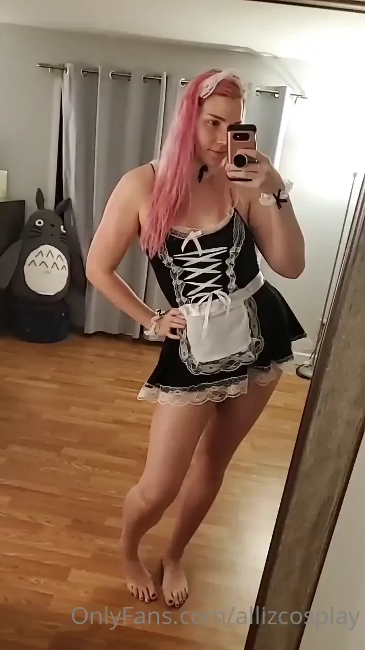 Which maid outfit should i do a shoot in lacy or plain 