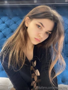 Natural cute arishy she will wrap her juicy lips around your cock and part 34