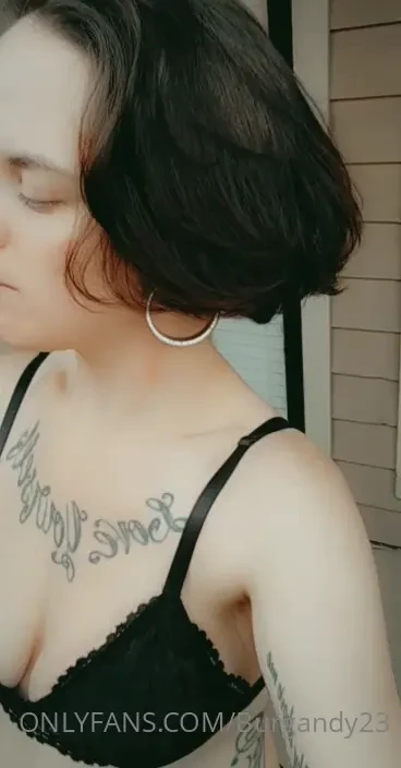 Smoke break lovlies 