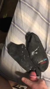 Worn these socks all day and fresh load blown on em only 10 inbox me