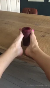 A short footjob hope you like it -