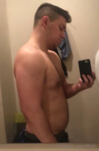 I owed you boys a profile shot how much more can we get this belly to