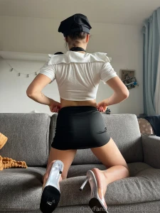 Ona a uniforma moje horny fantazie part 1