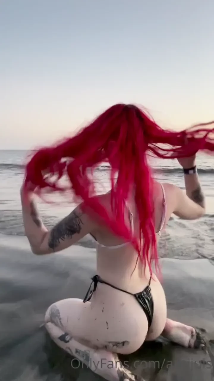 Volunteers to clean my pussy off after this 