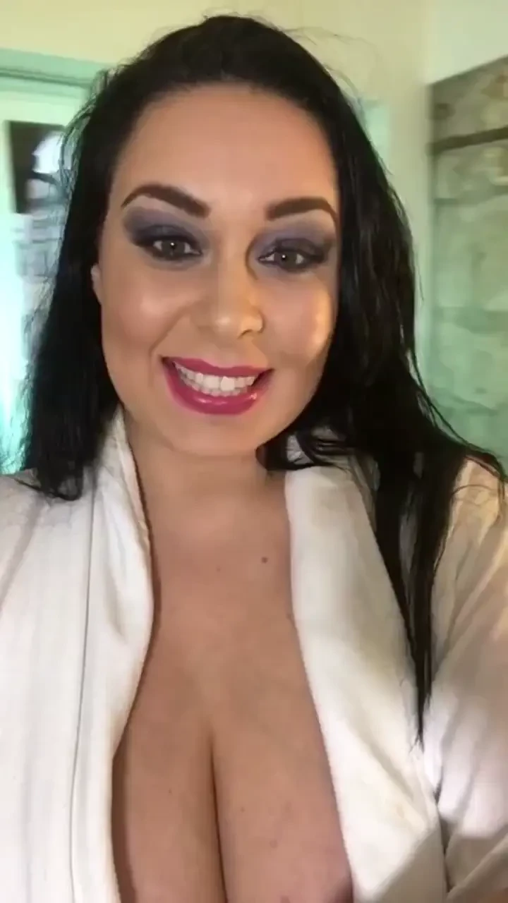 Here s the live story video from my instagram before shooting i m your 