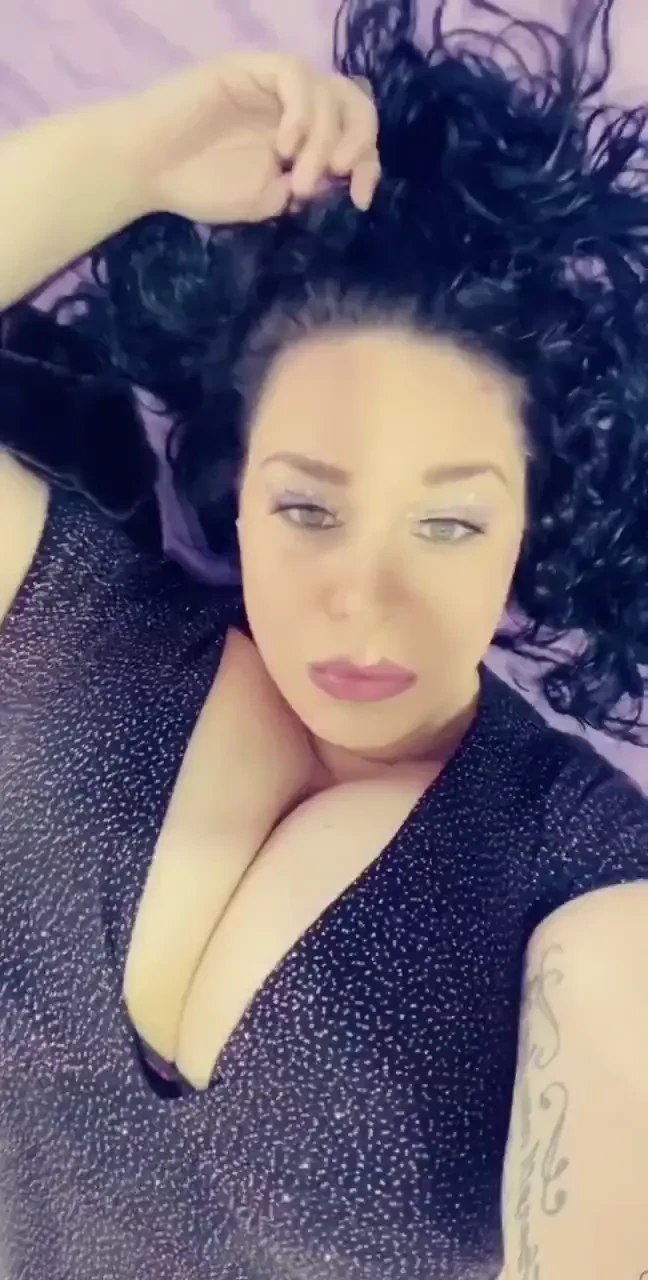 It s a bit chilly here but i m not wearing that many clothes i thought part 1 