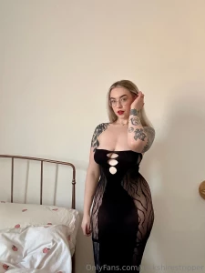 This used to be my favourite dress to wear when i was working in the part 1