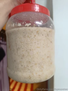 Makgeoli rice wine drinking part 1