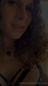 Ich lieb s einfach sch ne w sche zu tragen und meine sexy seite