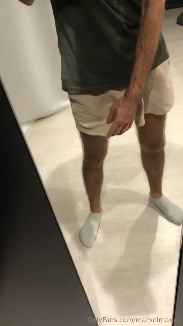 Horny schon den ganzen tag brauche einen freiwilligen der bl st horny 