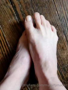 420 kink is winning in the poll go vote milfy made options daddy has