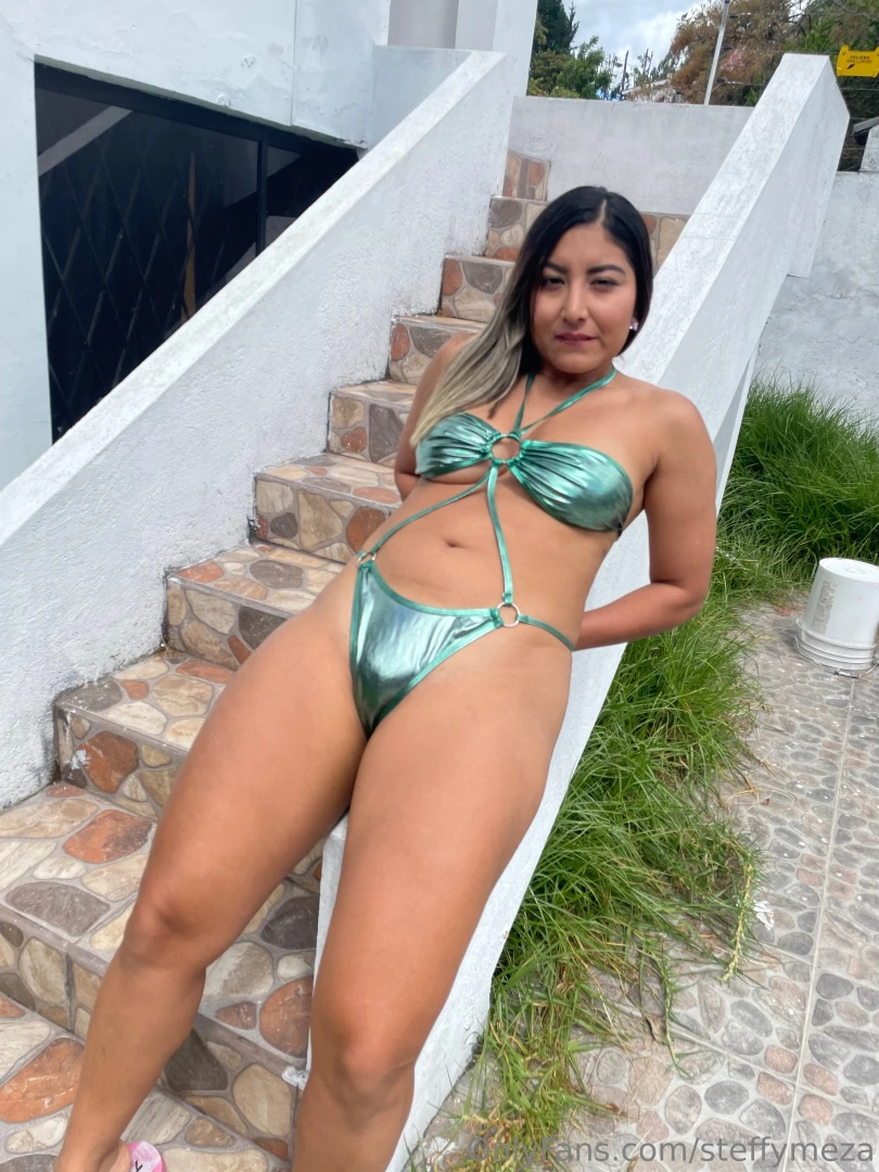 Mi pucha se hincha tanto de placer 