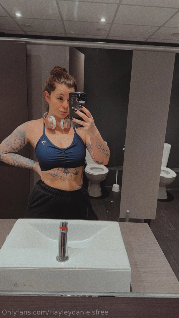 What a hot a sweaty gym session today the question is would you still 