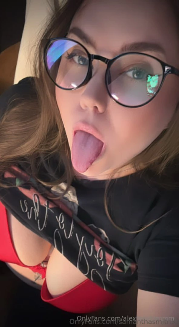 Samanthasmith33 do you want to cum on my face honey or do my tits part 34 