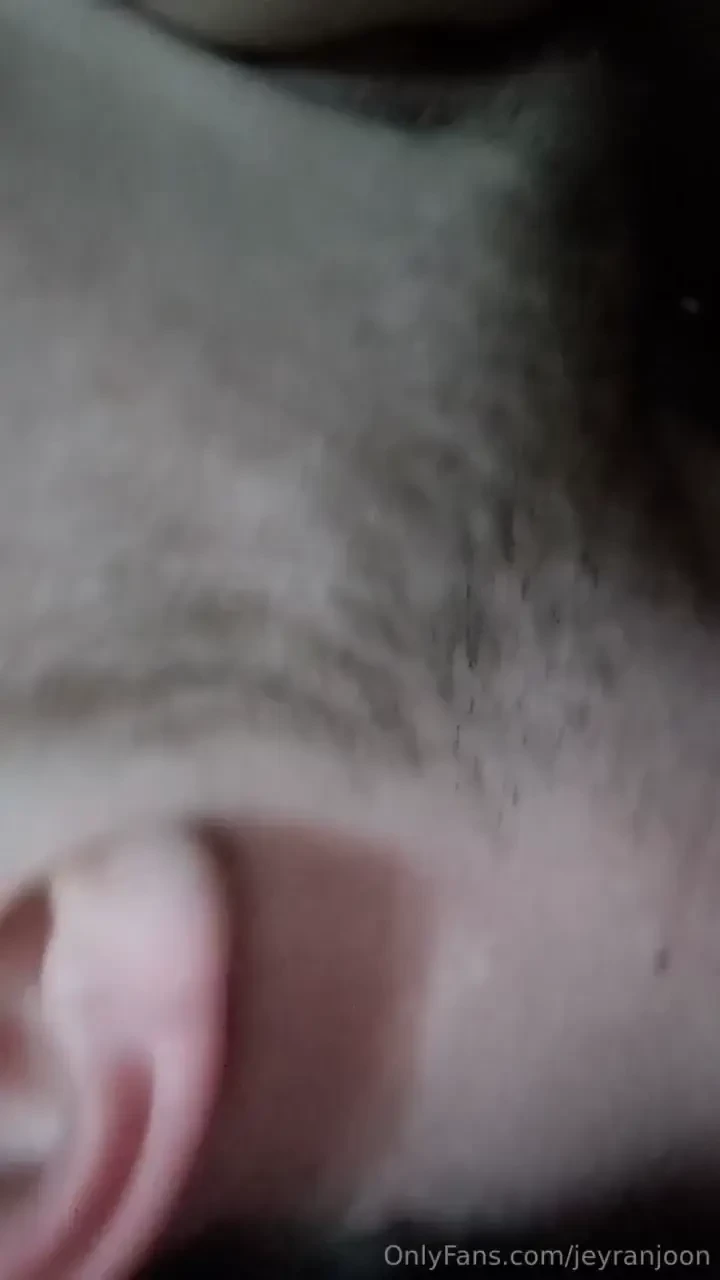 Do you like sucking tits i love my tits sucked it makes me wet 