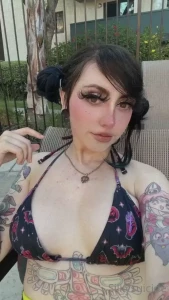 Check ur inbox also message me about any custom content you would like